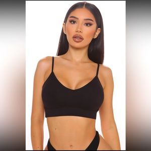 ❗️SOLD❗️NWT, BRALETTE, Sz L, Black